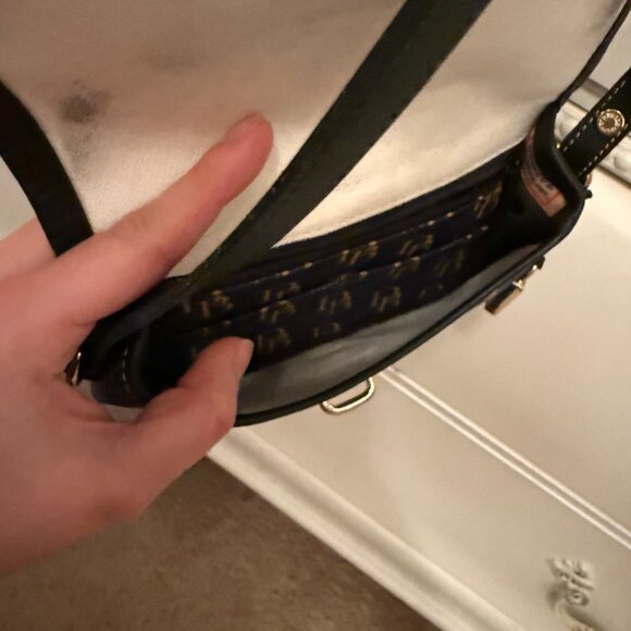 Dooney & Bourke crossbody purse - Picture 6 of 9